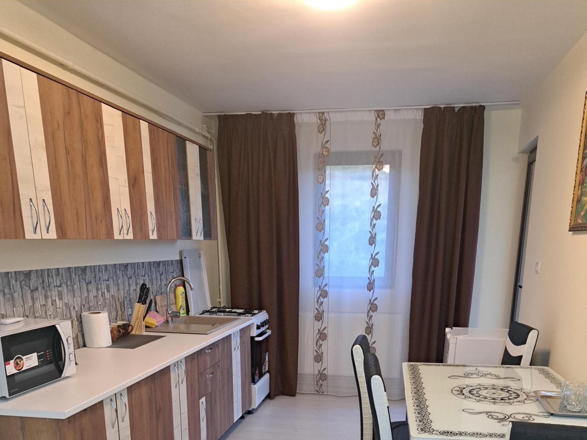 Apartament Teo Jászvásár Szoba fotó